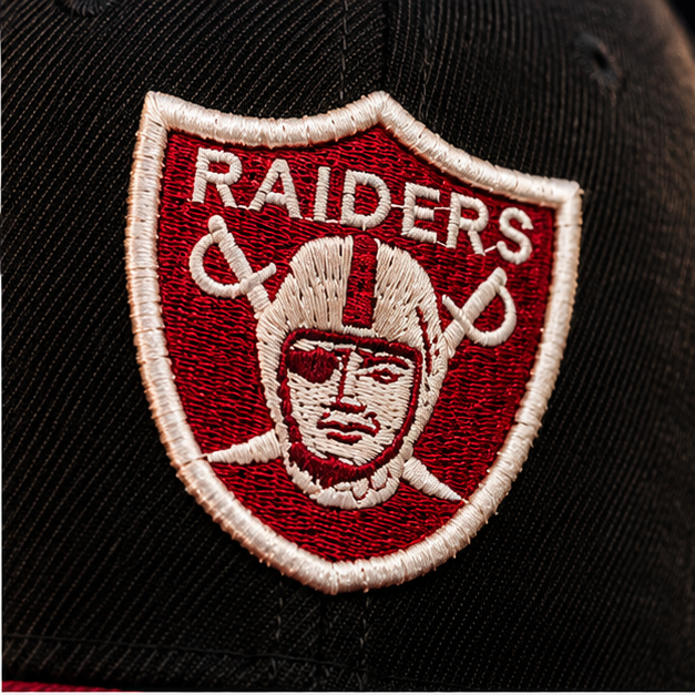 Gorra "Shadow Raiders" Edition – Black & Burgundy – NEO IDENTITY